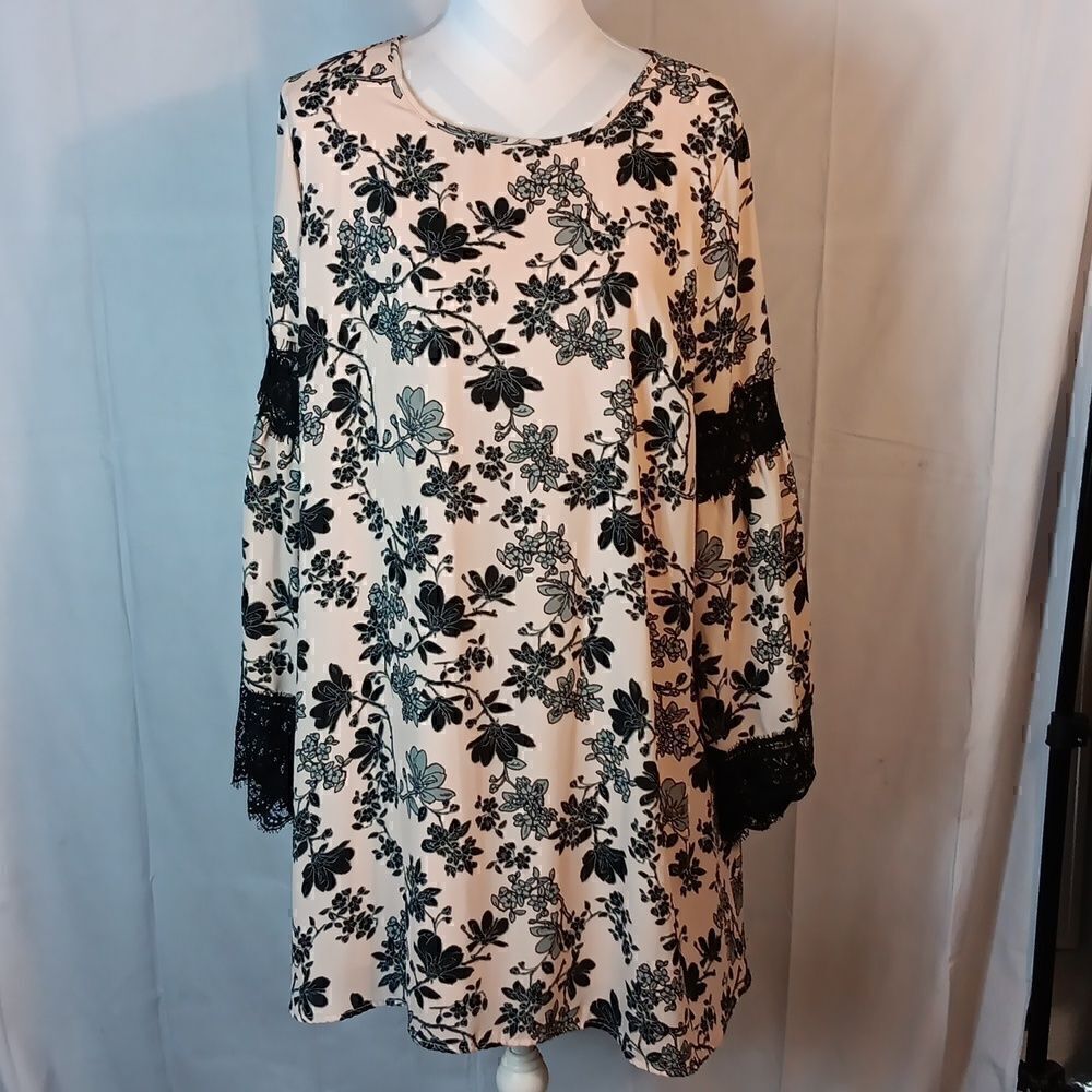 Charlotte Russe Floral Lace Trim Dress